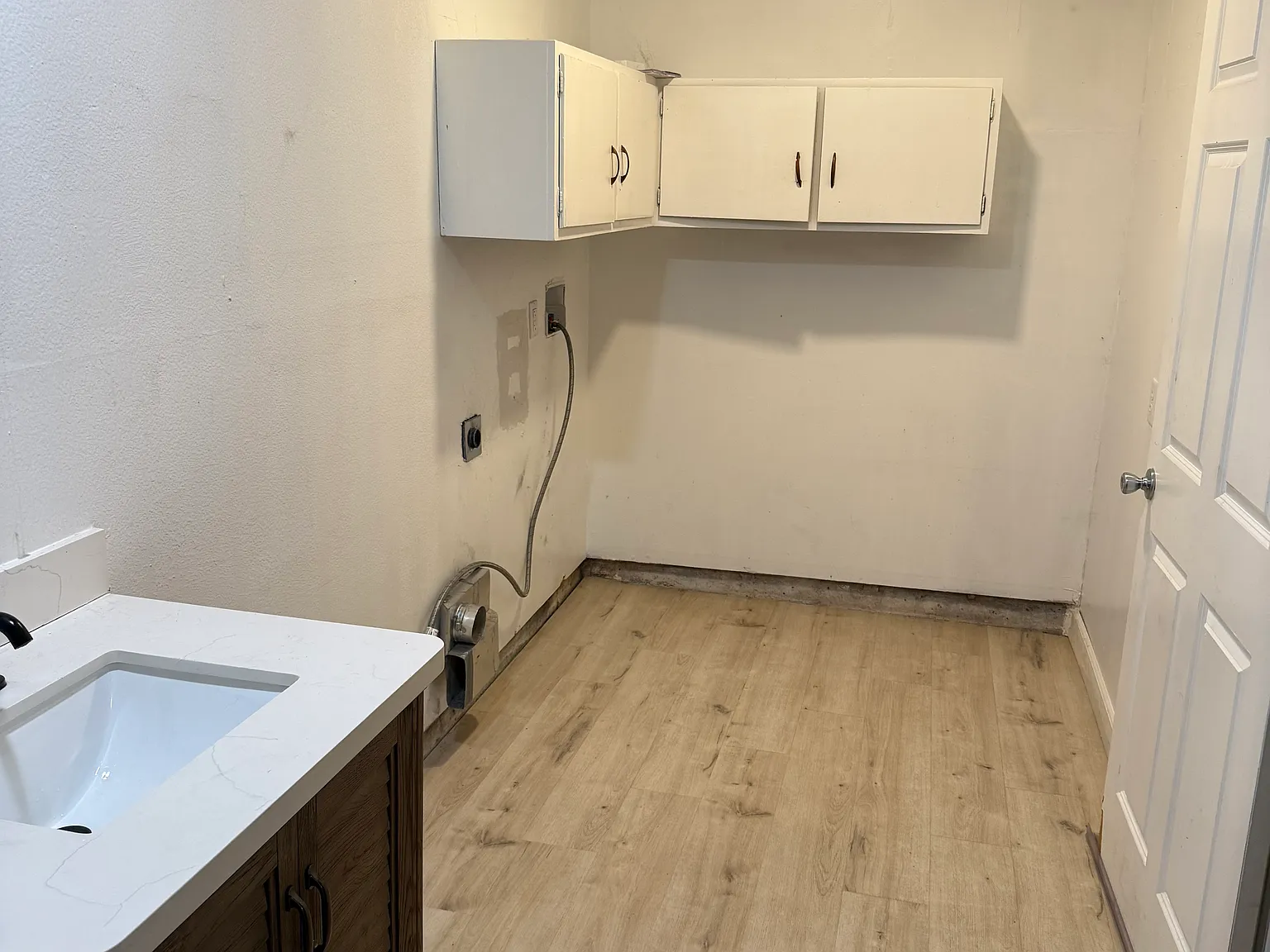 3 bed, 1310 sqft, $1,700 — Photo 2