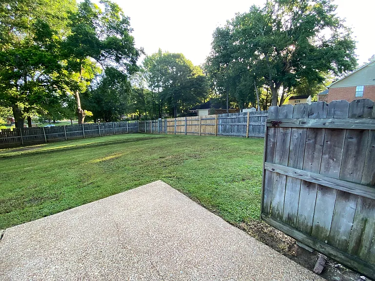 420 Fern Rd — Photo 19
