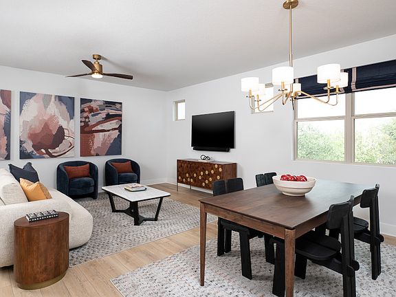 Lariat - Cardinal Interior Image 2