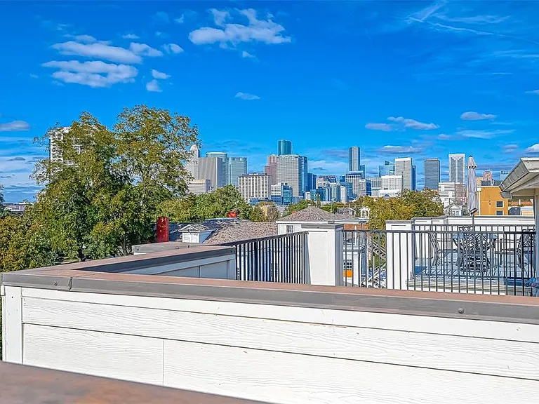 3406 La Branch St — Photo 10