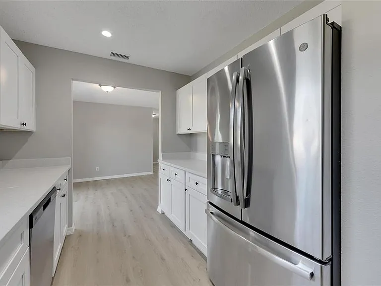 527 Fox Run Trl — Photo 26