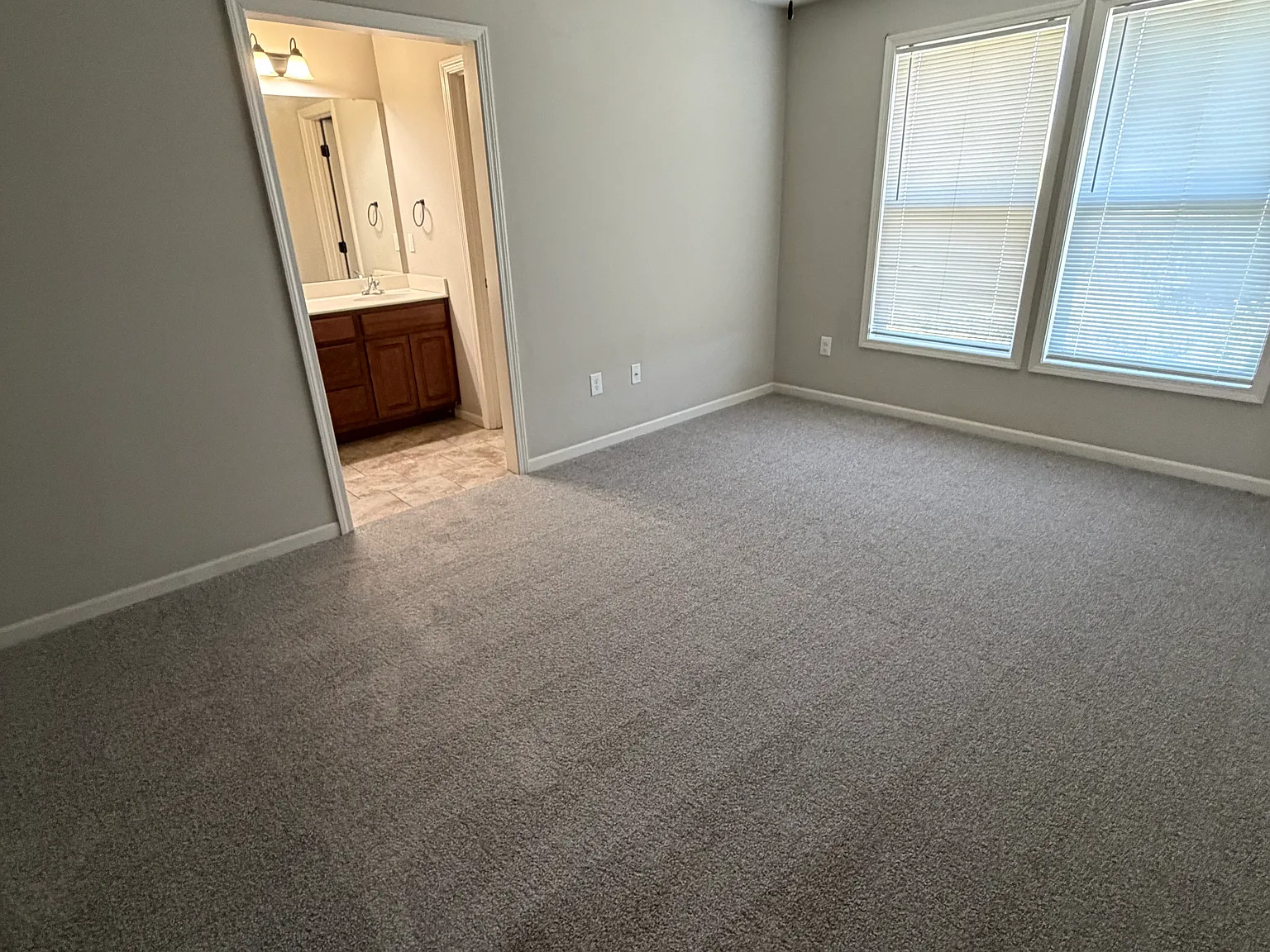 3 bed, 3.5 bath, 1530 sqft, $1,850 — Photo 4