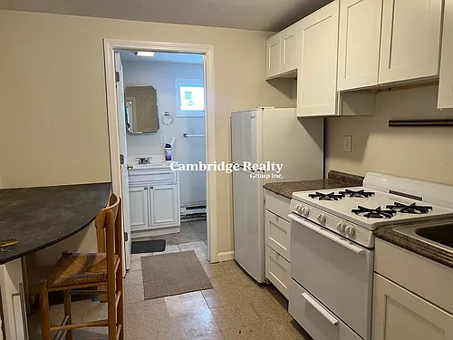 122 Inman St #3T Photo 1