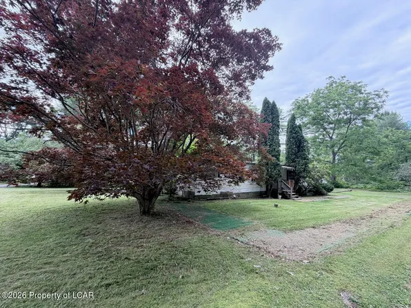 249 Newhart Rd, Shavertown, PA 18708