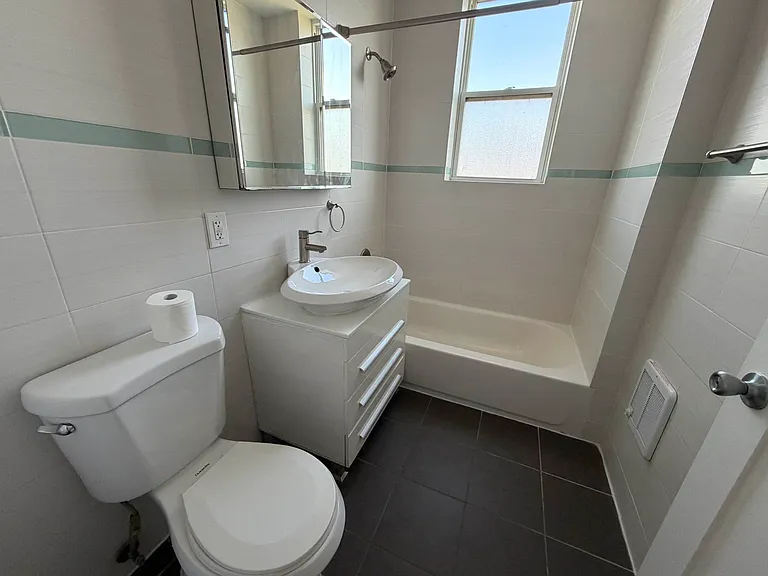 490 Ocean Pkwy #62 — Photo 9