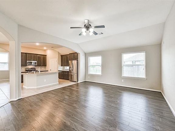 4th image of 5802 Waterlily Park Lane