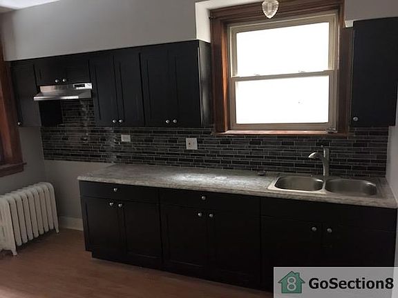 3rd image of 8148 S Vernon Ave #2