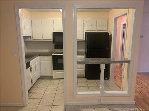 5th image of 12 Stony Brook Dr APT C1