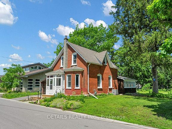 2nd image of 205 Lewis St W