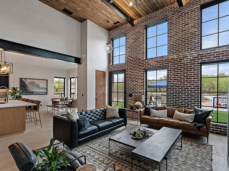 2526 W Rustic Forge St — Photo 6