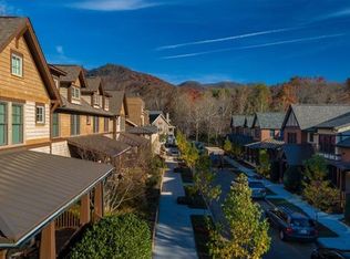 13 Fitzgerald Rd #B, Black Mountain, NC 28711