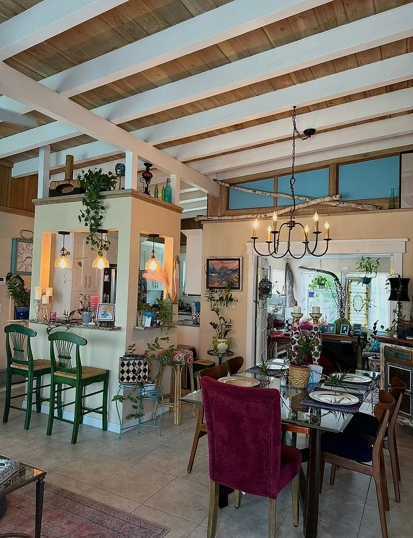 Charming 3BR House in Venice — Photo 2