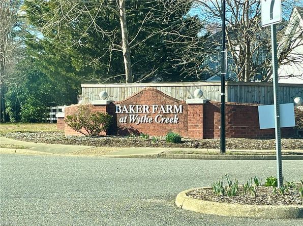 323 Vista Point Dr, Hampton, VA 23666