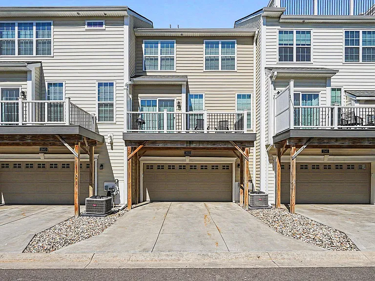 2843 Hardwick Rd — Photo 40