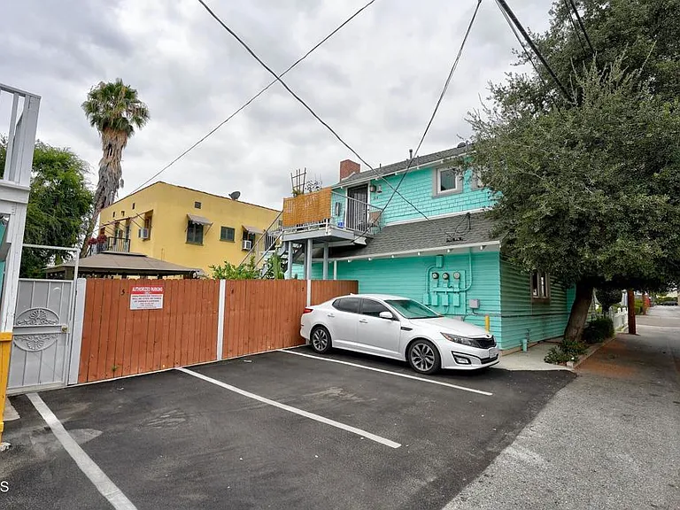 28 S Eastern Ave — Photo 4