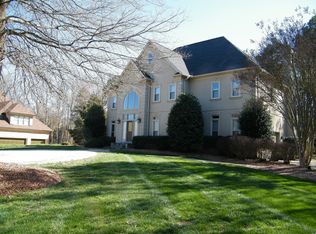 5211 Piper Glen Dr, Charlotte, NC 28277