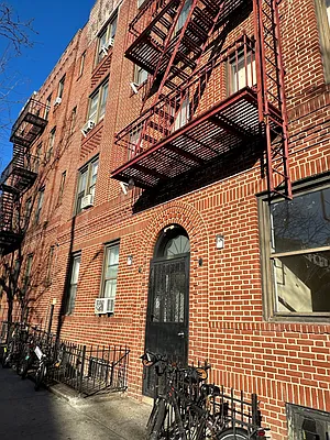 Rented by Winzone Realty Inc | media 1