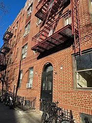 Rented by Winzone Realty Inc