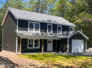 123 Cobblestone Dr, Milford, PA 18337