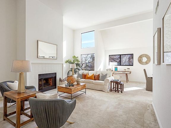 5th image of 524 Shorebird Cir Unit 15202
