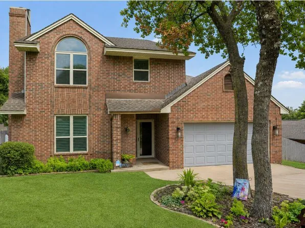 900 Carfax Rd, Edmond, OK 73034
