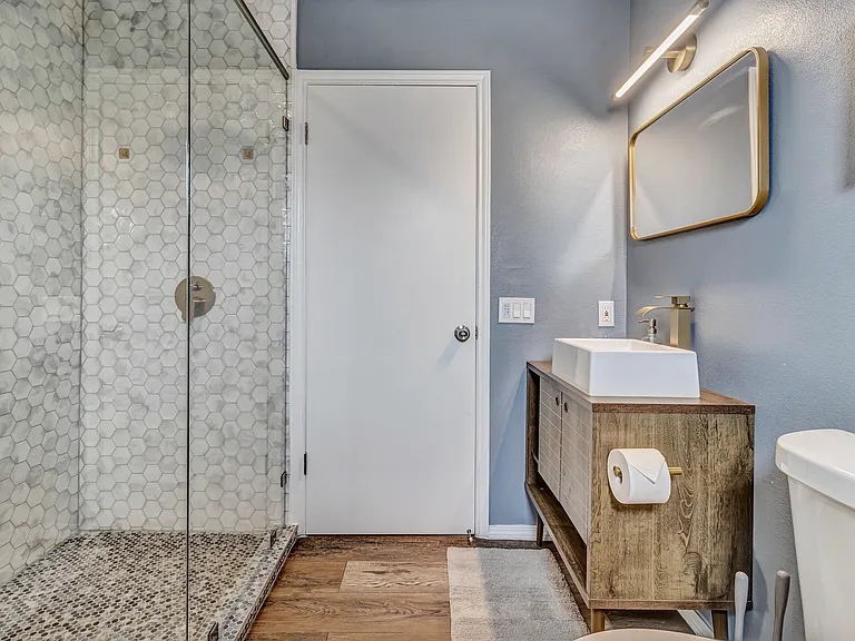 11611 Rousseau St — Photo 17