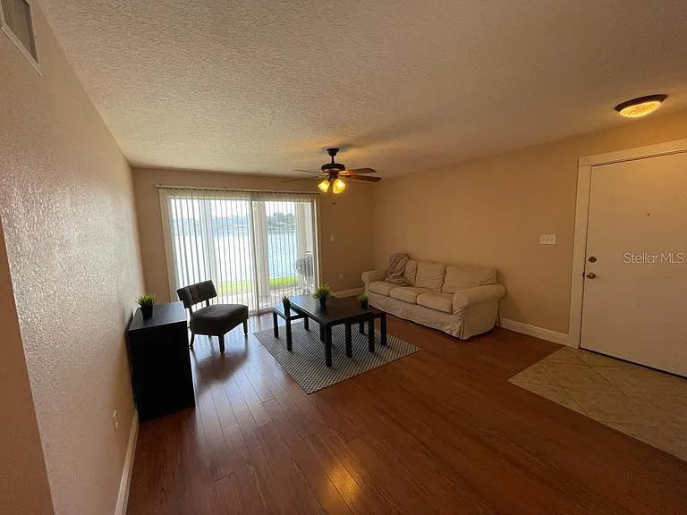 524 Orange Dr #11 — Photo 11