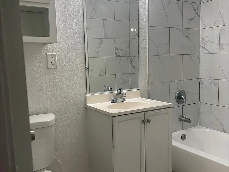 134 S Pritchard Ave #6 — Photo 1