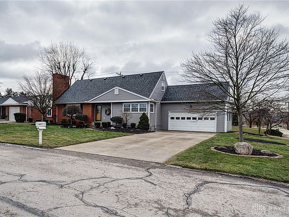 4th image of 117 Belair St