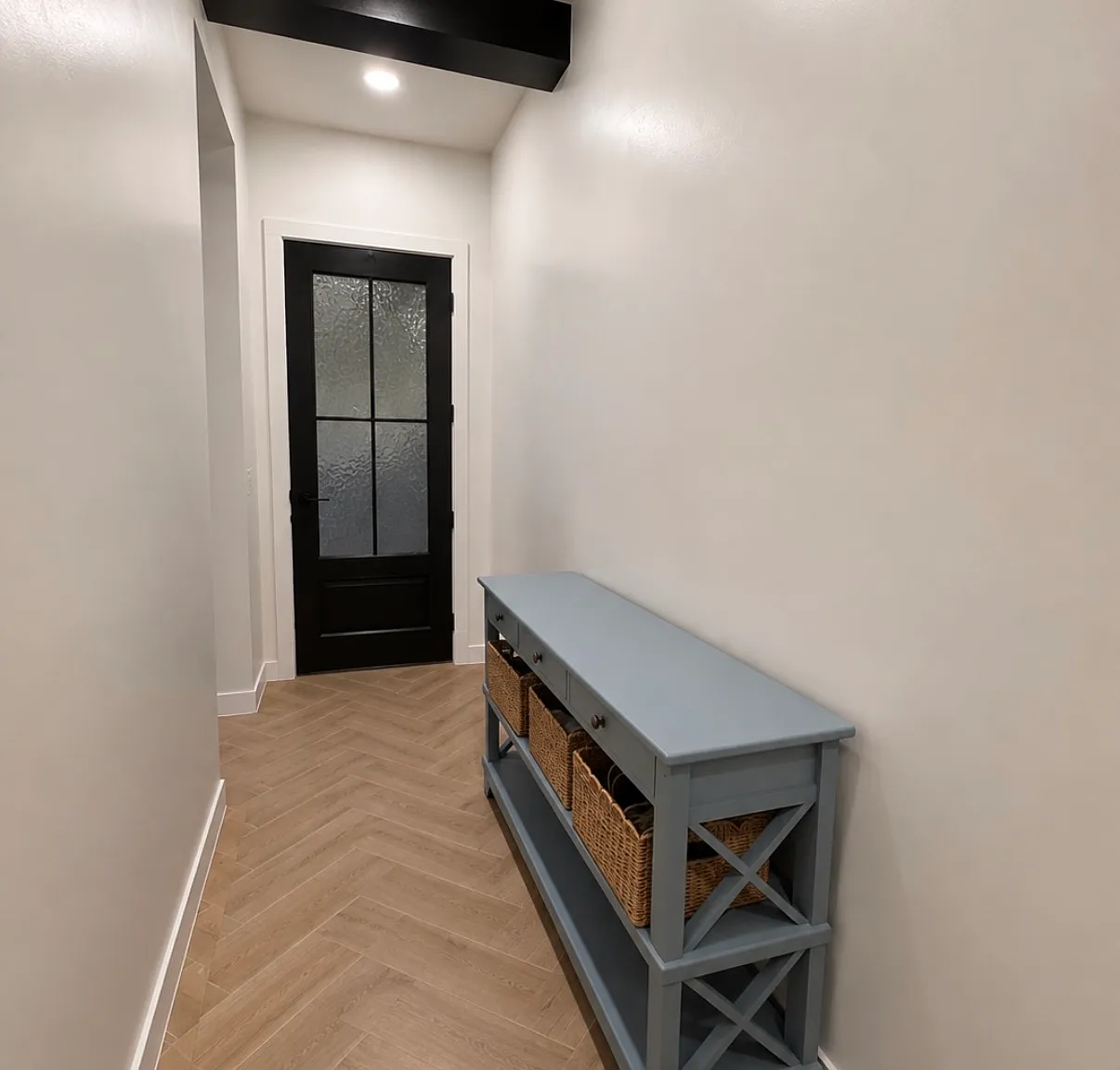 4 bed, 2001 sqft, $3,500 — Photo 4
