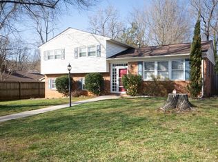 2604 Fernwood Dr, Greensboro, NC 27408