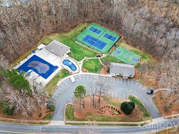3rd image of 8909 Abberley Ct