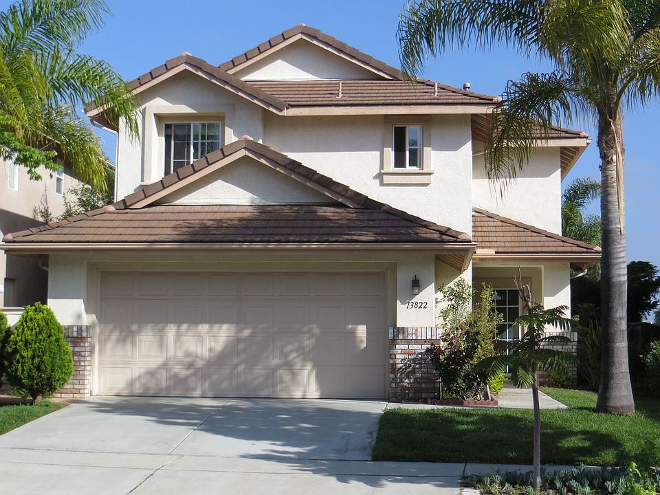 1st image of 13822 Fontanelle Pl