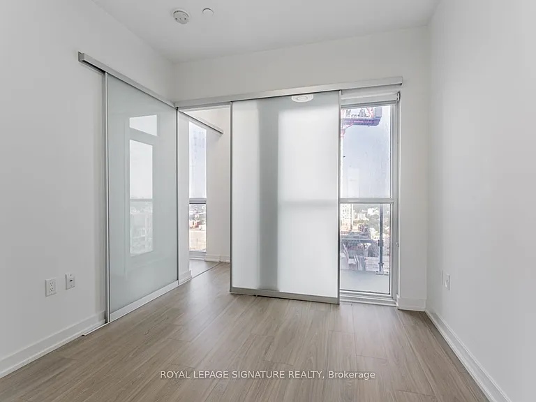 1 Yorkville Ave #3203 — Photo 16