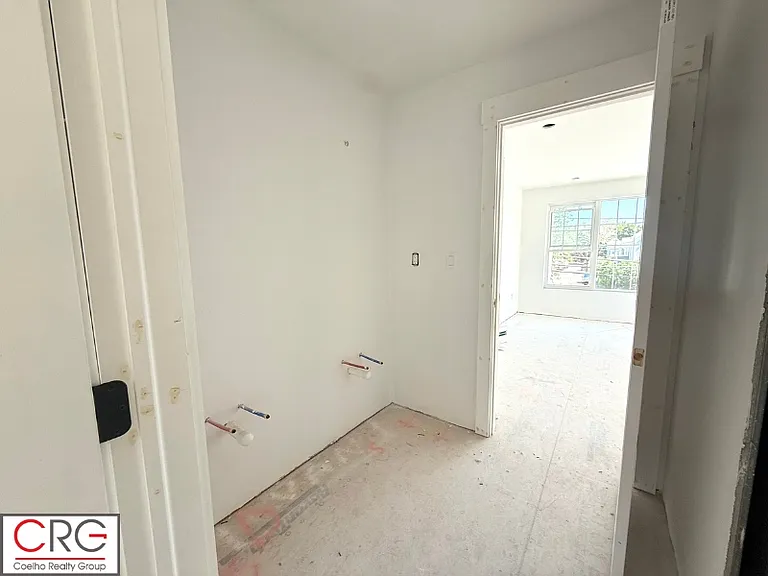 140 Summer St #1 — Photo 20