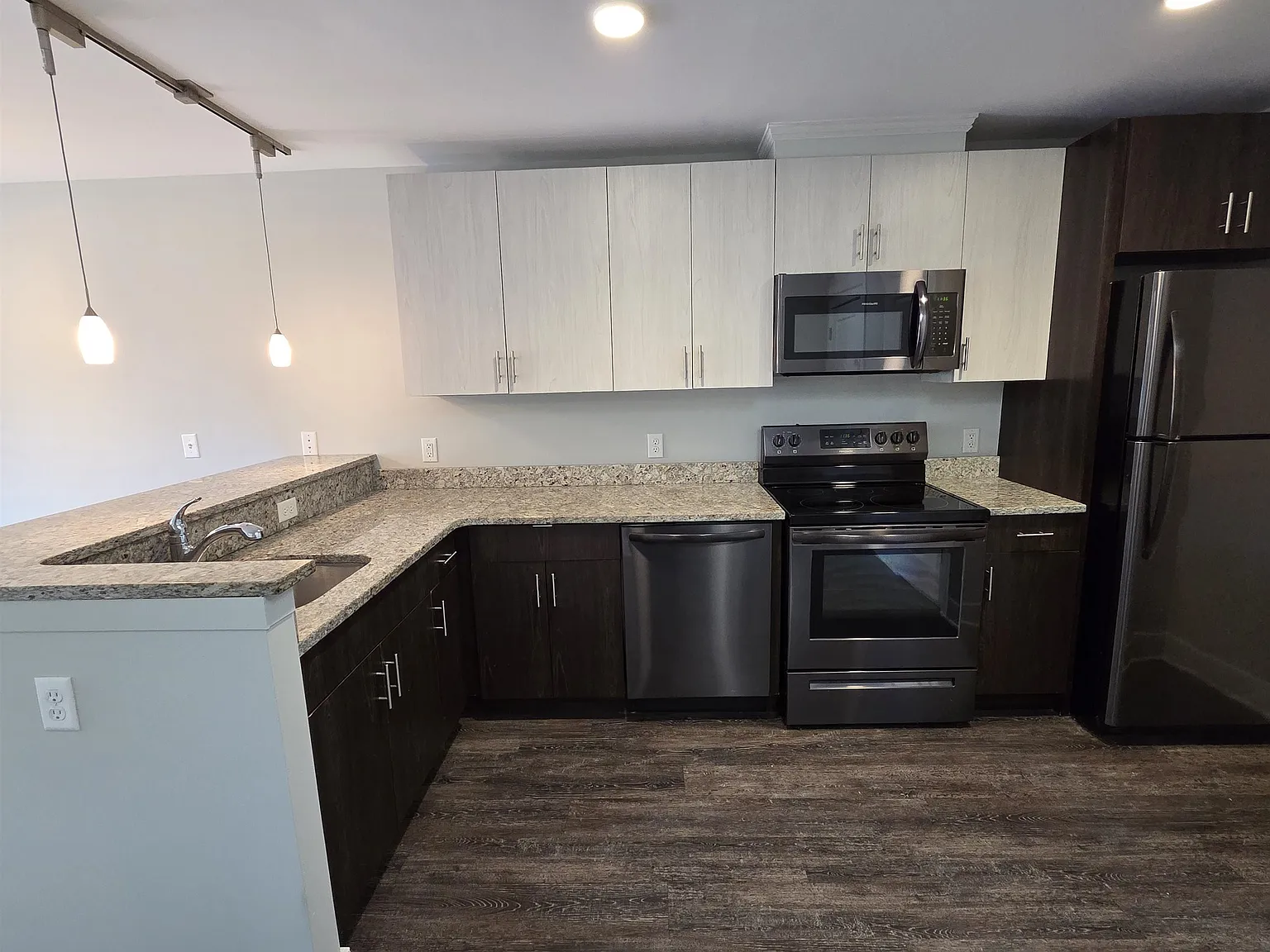 235 Ridge Rd — Photo 3