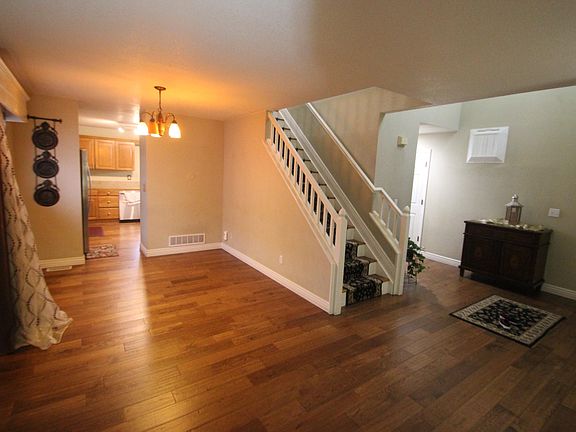 2nd image of 8154 Eagleview Dr