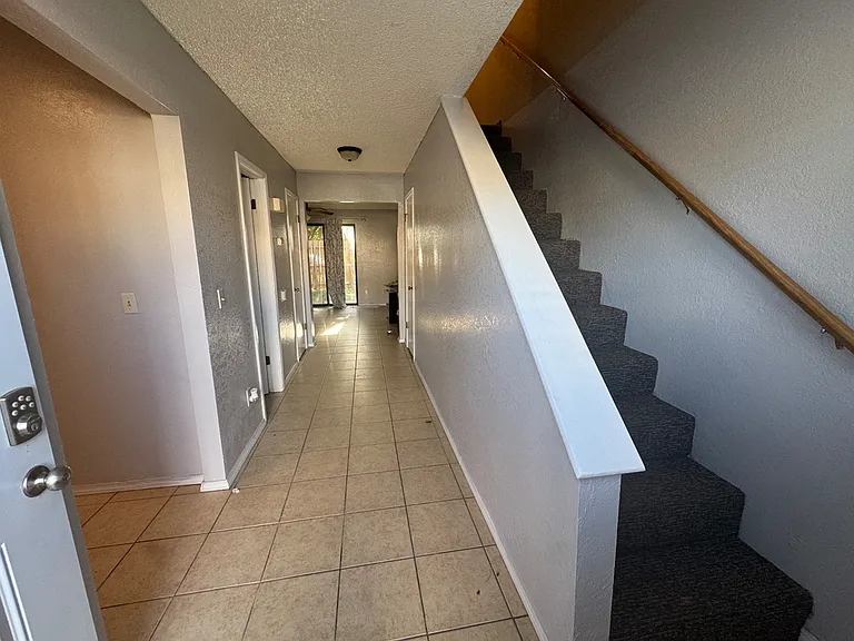 8199 NW 23rd St — Photo 2