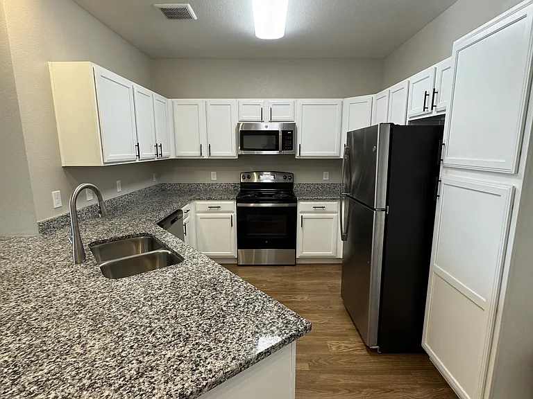 472 Houston Ridge Dr #813 — Photo 6