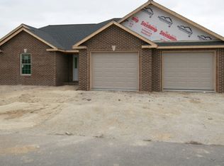 700 Reyling Dr UNIT 8, Jasper, IN 47546