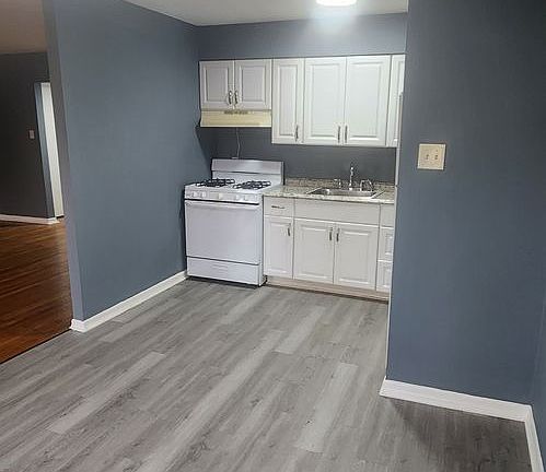 4th image of 2701 Chestnut St #H2