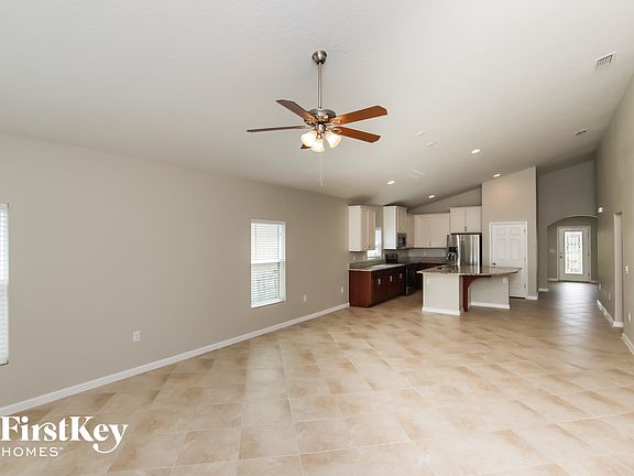 4th image of 571 Trymore Dr SE