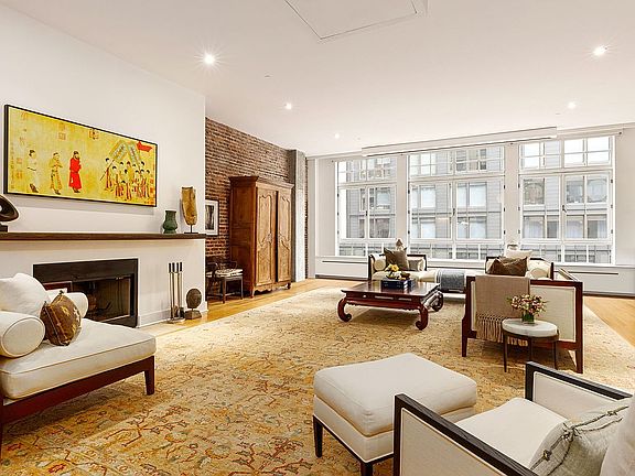2nd image of 354 Broadway APT 4