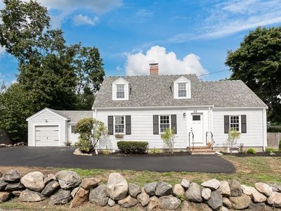 66 Poplar St, Danvers, MA, 01923