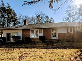 6 Crown Rd, Rocky Point, NY 11778