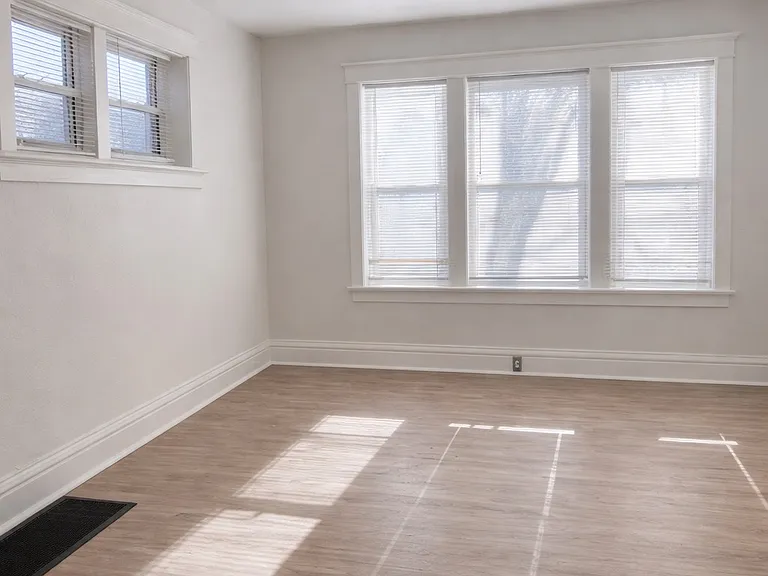 5335-1 E Bancroft Ave #2E-5335 — Photo 3