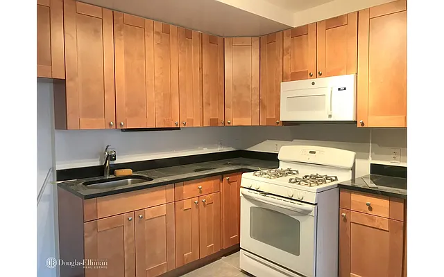 Rented by Douglas Elliman | media 21