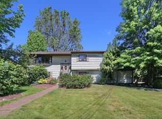 660 Raritan Rd, Clark, NJ 07066