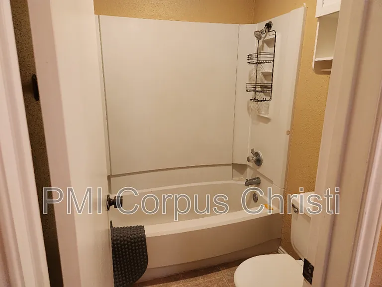 6702 Everhart Rd #A102 — Photo 11