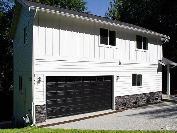 Brand new construction at popular Big Lake>